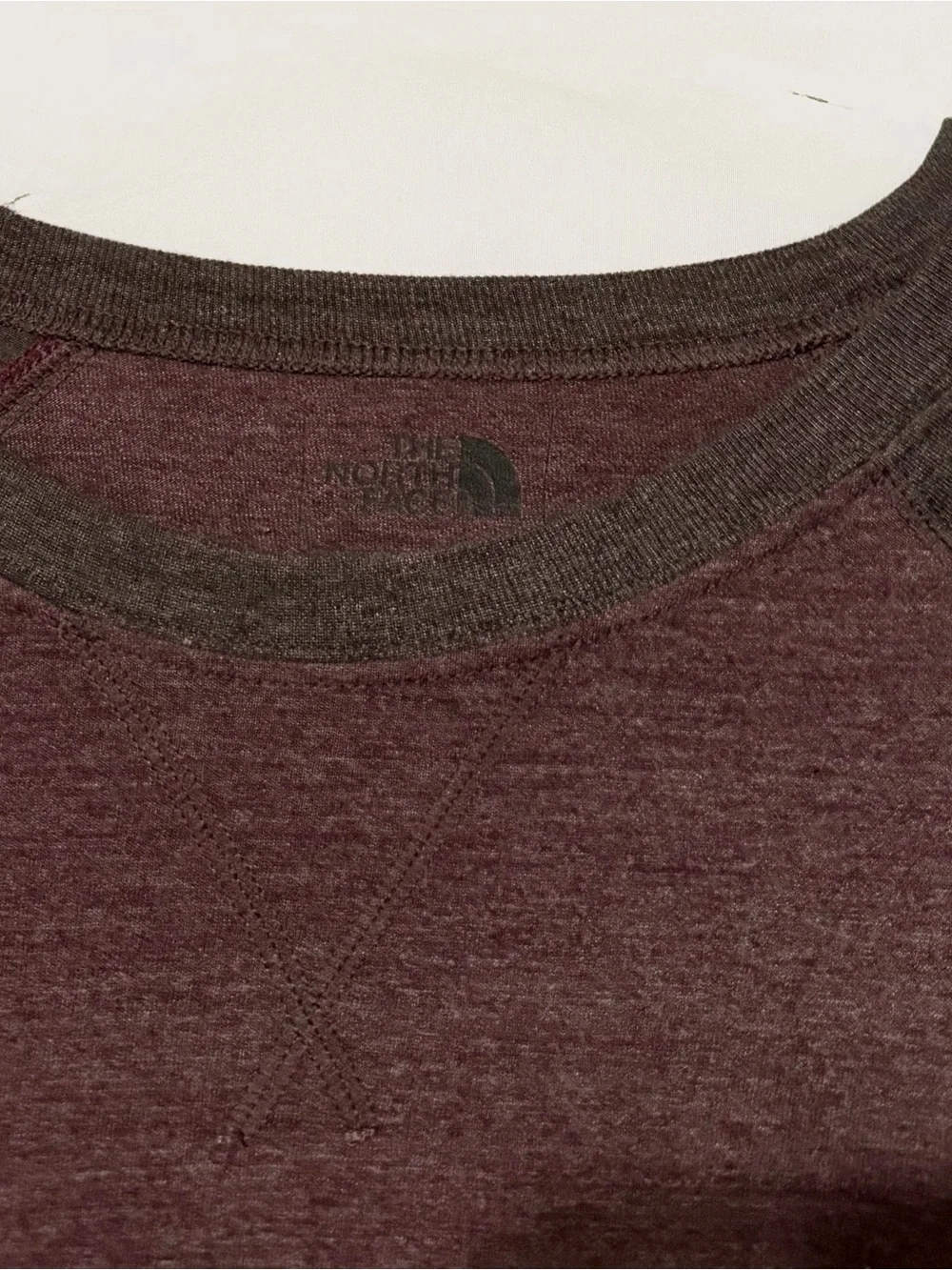 The North Face Mens Raglan Long Sleeve T-Shirt Size Large 2-Tone Bear Logo B13